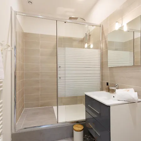 Immogroom - Elegant 3br Steps From Le Palais * 戛纳